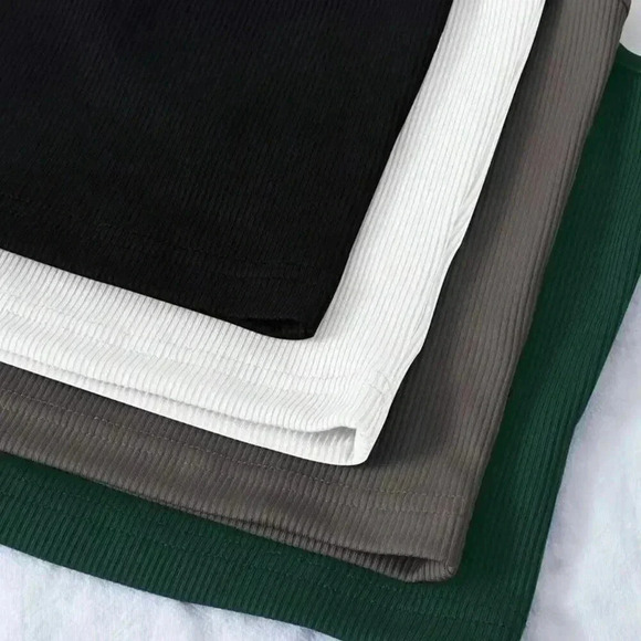 4pcs Slight Stretch V-neck Crop Tops Color:(Green+Grey+White+Black) - Picture 3 of 5